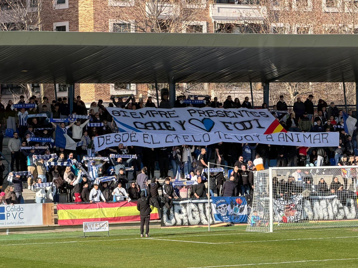 SOLO MUERE QUIEN ES OLVIDADO.
FODI SIEMPRE PRESENTE.