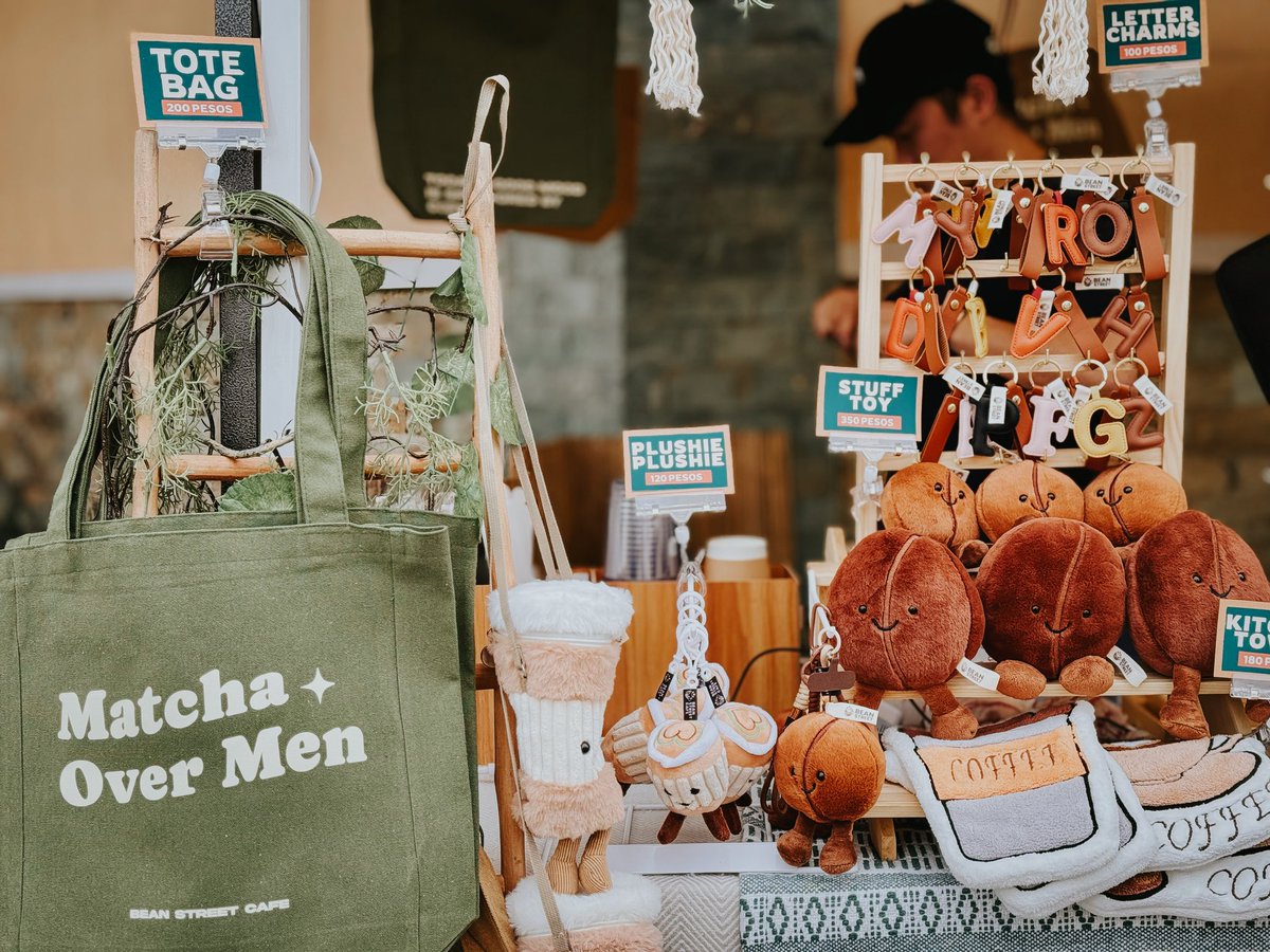 Holy Scheiße tweet media