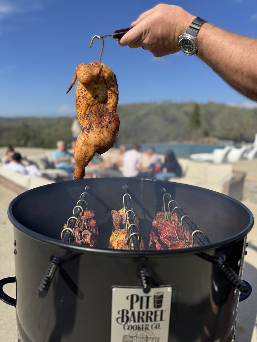 PitBarrelCooker's tweet photo. Real control isn’t more buttons, it’s fewer decisions.
The Pit Barrel® is dialed by design, so every cook starts in the sweet spot. That’s why first-timers cook like veterans.
#PitBarrelCooker #BBQConfidence #FireManagement #SimpleIsBetter #BBQTools #GrillLife https://t.co/mAvw5cyeA2