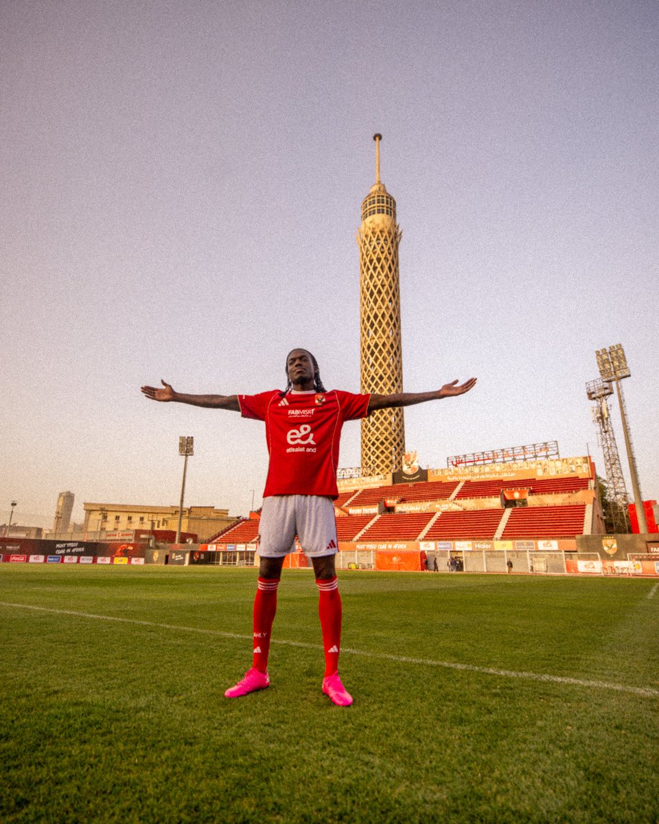 AlAhly's tweet photo. يلسين كامويش في معقل الأساطير ✨😍 https://t.co/Cst2xubn0m