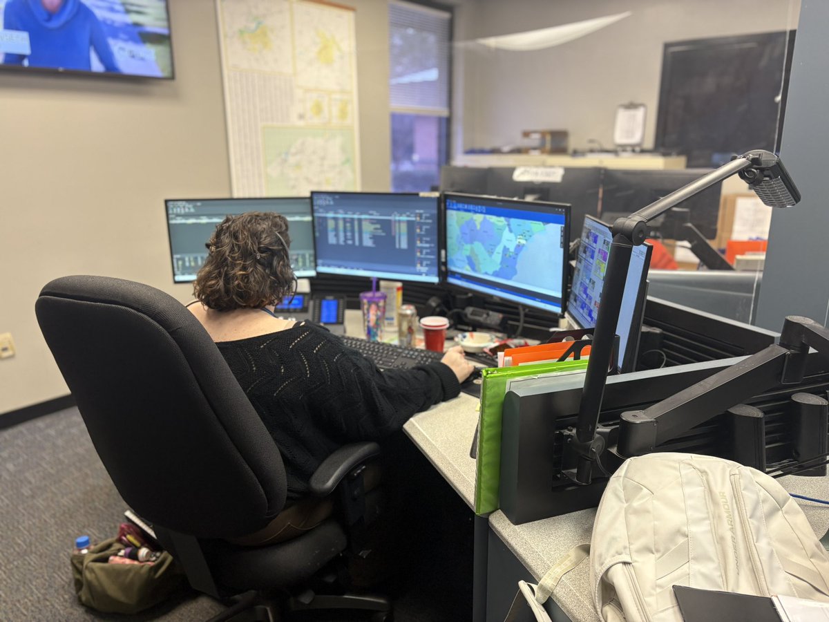 SCHP_Troop5's tweet photo. These are the men and women behind the scenes, our dispatchers. They are the ones who take your calls. They make sure the state troopers and state transport police stay safe. They send us to assist you in your time of need. Thank you to all our SCDPS dispatchers for all you do!! https://t.co/3K7SPTXIT5