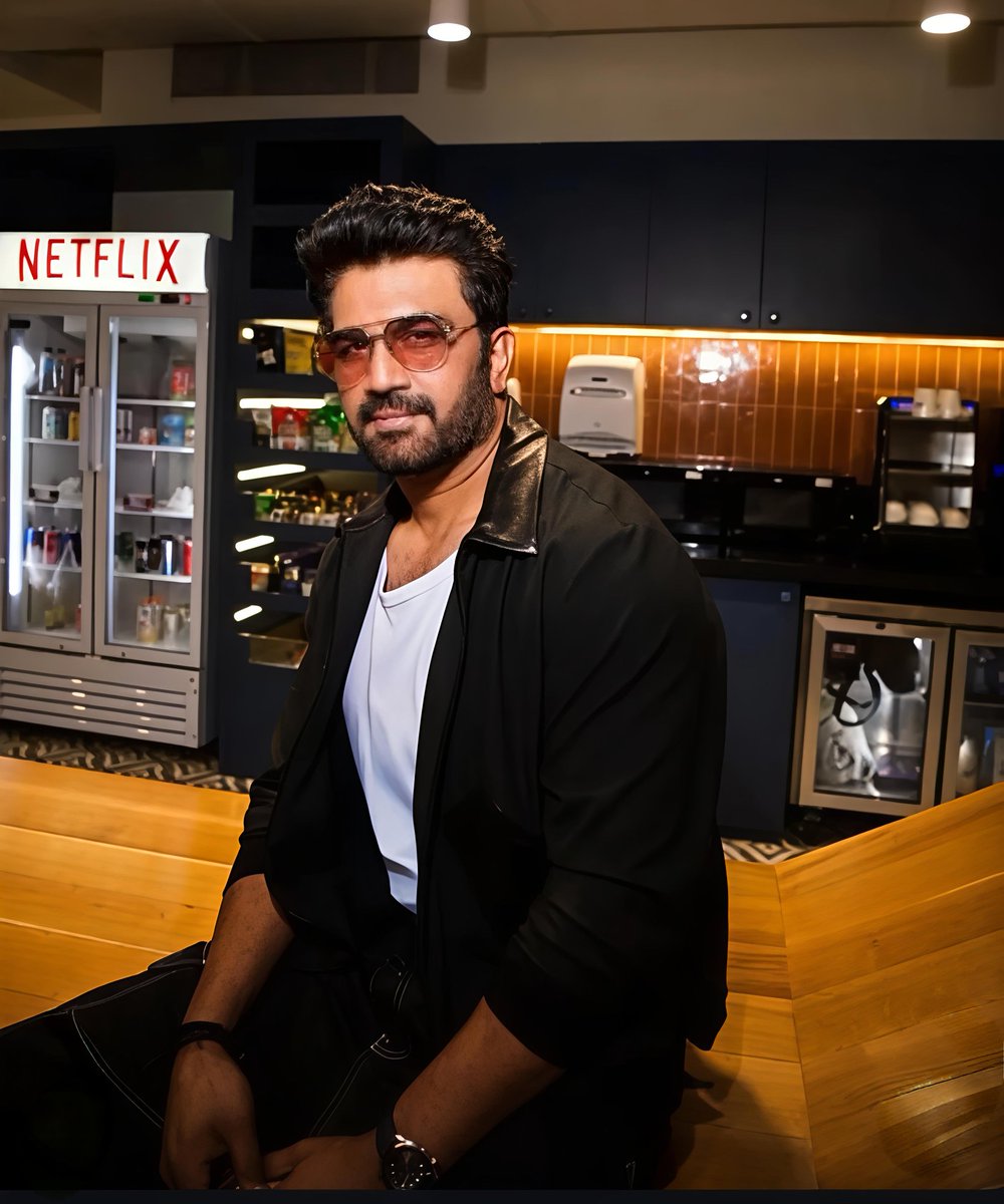 lovely_ms123's tweet photo. Main character Energy ๐ฅ
Mr Sharad Stellar Kelkar โจโค๏ธ
#SharadKelkar
#TummseTummTak
#TumseTumTak
#TaskareeOnNetflix
#Taskaree
@SharadK7 https://t.co/6wm3xivzSH