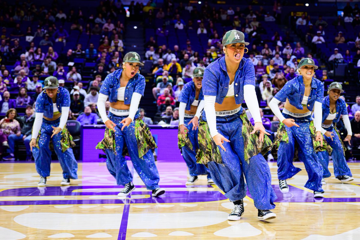 MyBRCC's tweet photo. 💃The National Runner-up and viral sensation LSU Tiger Girls are performing at halftime Monday night at our @BRCCMensBBall game vs. Southern Shreveport in Bonne Sante.

Come pack the gym to support the Bears and to watch the Tiger Girls dance.

🎟️ https://t.co/vVWFrwsM4F https://t.co/XD6AjIiQAr