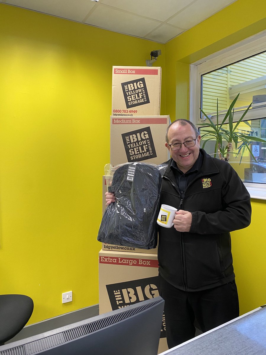 justahelp_hand's tweet photo. Thank you @bigyellowss #Byfleet we really value the secure storage and easy access that is continually provided for us 💛
#JustAHelpingHand
#Chertsey #Surrey
#KindnessMakesYourHeartSmile
#BigYellowSelfStorage 
💰 Donate here: https://t.co/SgexaVSuMY
👉 https://t.co/Q34jHJ80oH https://t.co/pP9hs2puIN