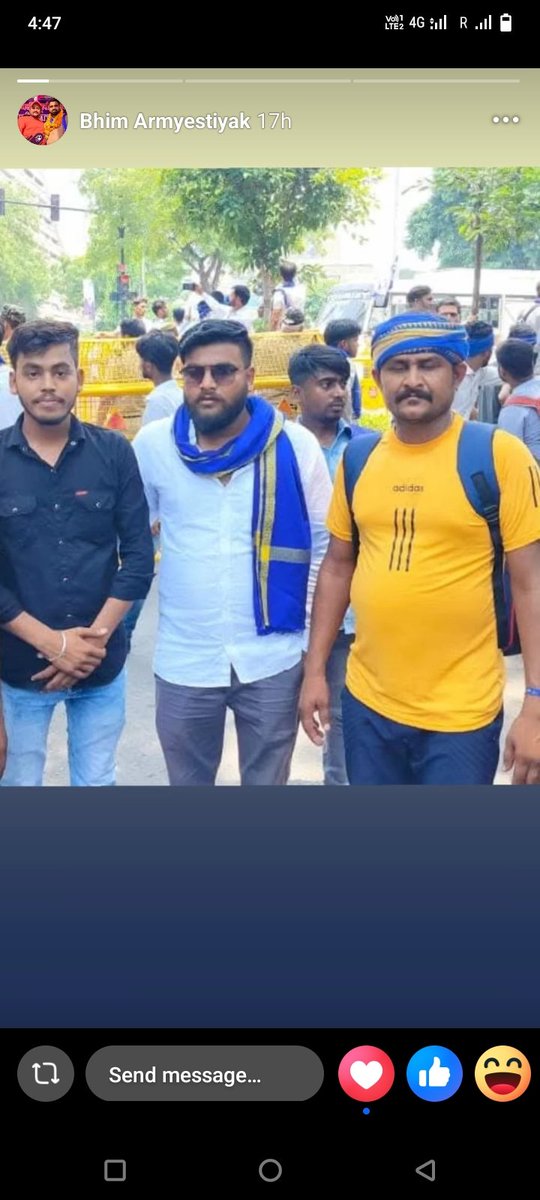 AjiteshKumar___'s tweet photo. @AniketDhanuk_ आपका स्वागत है बड़े भैया जी अमेठी में जय भीम https://t.co/BRRvD4dTx9