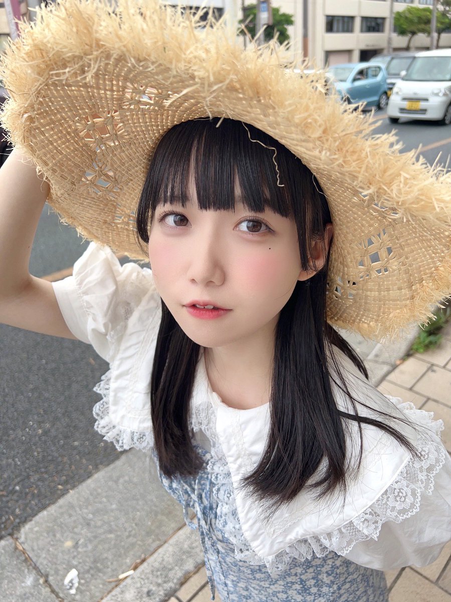 過去の推しメンの画像でダントツ好きなもの、ワンピース+麦わら帽子(夏