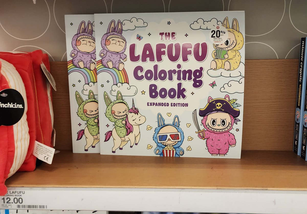 LVFunkoholics's tweet photo. Spotted at 🎯 The Lafufu Coloring Book.

#Labubu #Lafufu #target #targetrun https://t.co/sboX2RJHjK