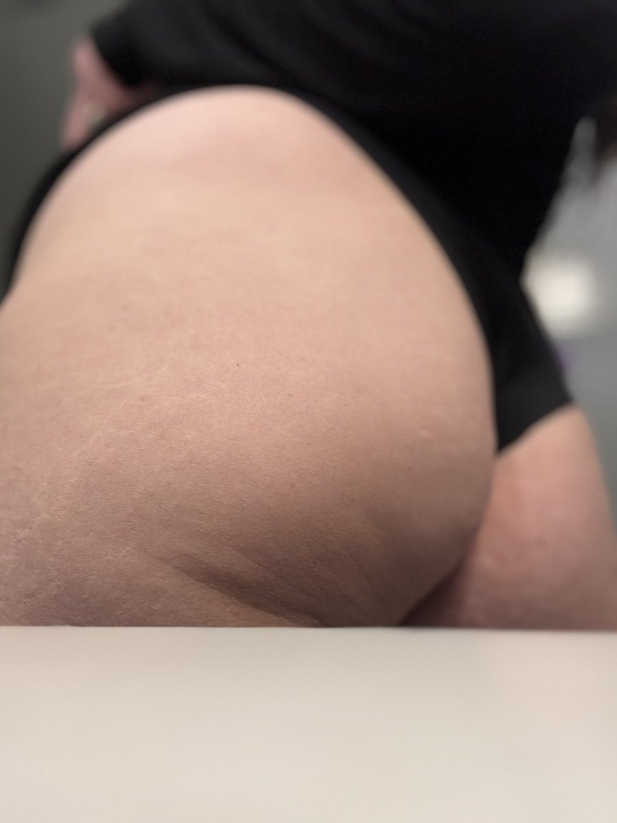 stellifyjayneX's tweet photo. 🍑 https://t.co/cJ32gndLaY
