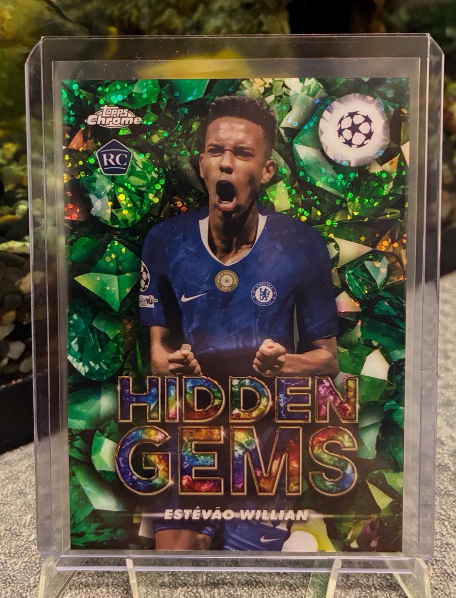 RedNailsII's tweet image. Hidden Gems Estevao Willian hit last night from @Topps 25/26 Flagship soccer. @CardPurchaser