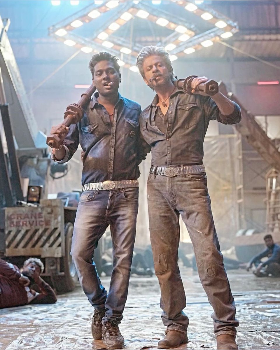 rameshlaus's tweet photo. #Dhurandhar wraps up its phenomenal theatrical run with ~3.55 crore All-India footfalls 👏

A massive achievement by any standard.

Yet, #Jawan continues to stand tall as the most watched Bollywood film in theatres post-pandemic, drawing ~3.92 crore footfalls across all versions 👑

More people walked into theatres for Jawan than any other Hindi film in recent times.

At today’s ticket prices, that audience count roughly translates to ₹900–1,000 crore nett India 💥