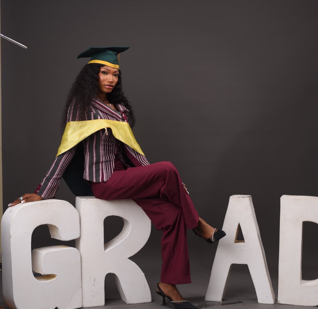 Big_Blueprint's tweet image. My story is a testament that Yahweh writes it all. From childhood into adulthood, I have remained consistent; not second place!

I am deeply grateful to everyone who impacted my journey. This is for my dad and I know he’s smiling from heaven ❤️
#FUNAAB33rdConvocation #Classof2025