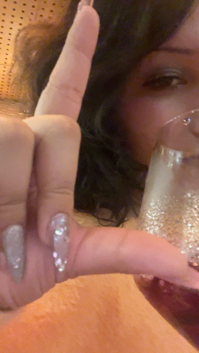 Goddess_Lucyfer's tweet photo. Losers ⚠️

#findom #paypig #moneyslave #sumisofinanciero #finsub #femdom #atman #feetpicsforsales #pies #CajeroHumano https://t.co/yBTGNS308E