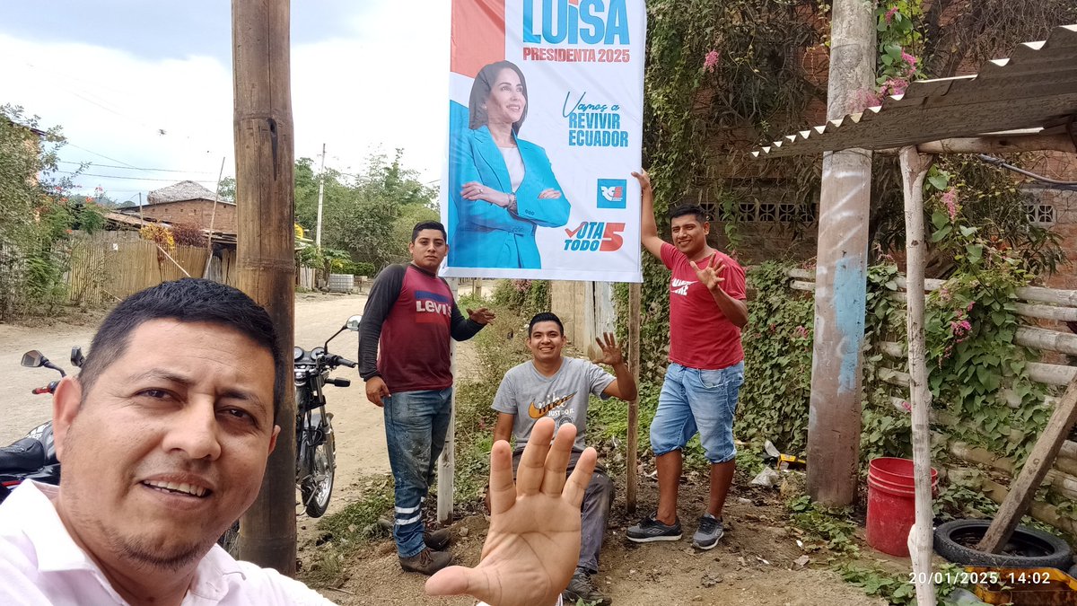 <a href="/LuisaGonzalezEc/">Luisa González</a> Recargar energías , lo más saludable.
Te queremos Luisa .
Bendiciones.