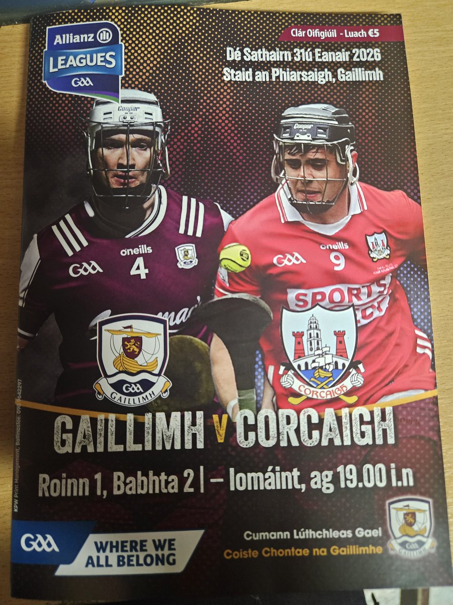 AntoineConghail's tweet photo. Tá muid ann.
@Galway_GAA v @OfficialCorkGAA 
Beo ar an gclár Spórt an Tráthnóna ag an 7 a chlog.
@SportRnaG 
@RTERnaG https://t.co/NHo9qmcmdN