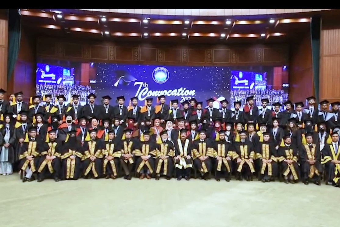 DostiFM98's tweet image. رسول اللہ ﷺ ہمارے لیے بہترین رول ماڈل ہیں، گورنر پنجاب

گورنر پنجاب سردار سلیم حیدر خان  نے کہا ہے کہ ملک کا مستقبل نوجوانوں سے وابستہ ہے۔ ایک تقریب سے خطاب کرتے ہوئے انہوں نے کہا کہ سیرت النبی ﷺ کے مطالعے سے ہم اپنے کردار کو تعمیری اور مثبت بنا سکتے ہیں۔
#RoleModel #DostiFM98