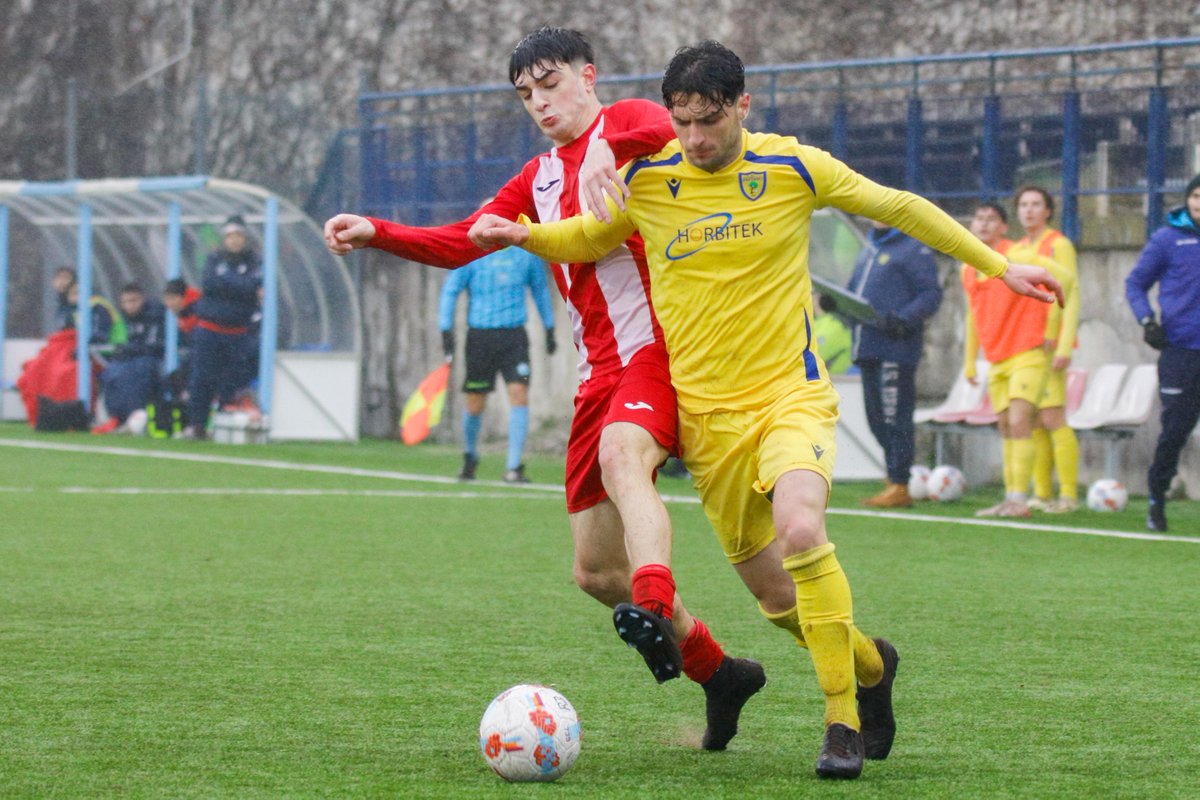 FSGC_official's tweet image. 💪 | al Tre Penne il braccio di ferro con La Fiorita, che chiude in nove per le espulsioni di Brighi e Grandoni. La Folgore rimonta due volte il Murata e si impone in volata, mentre Pennarossa-Faetano termina 0-0.

►fsgc.sm/it/notizia/cam…

#CampionatoSammarinese #DAY19