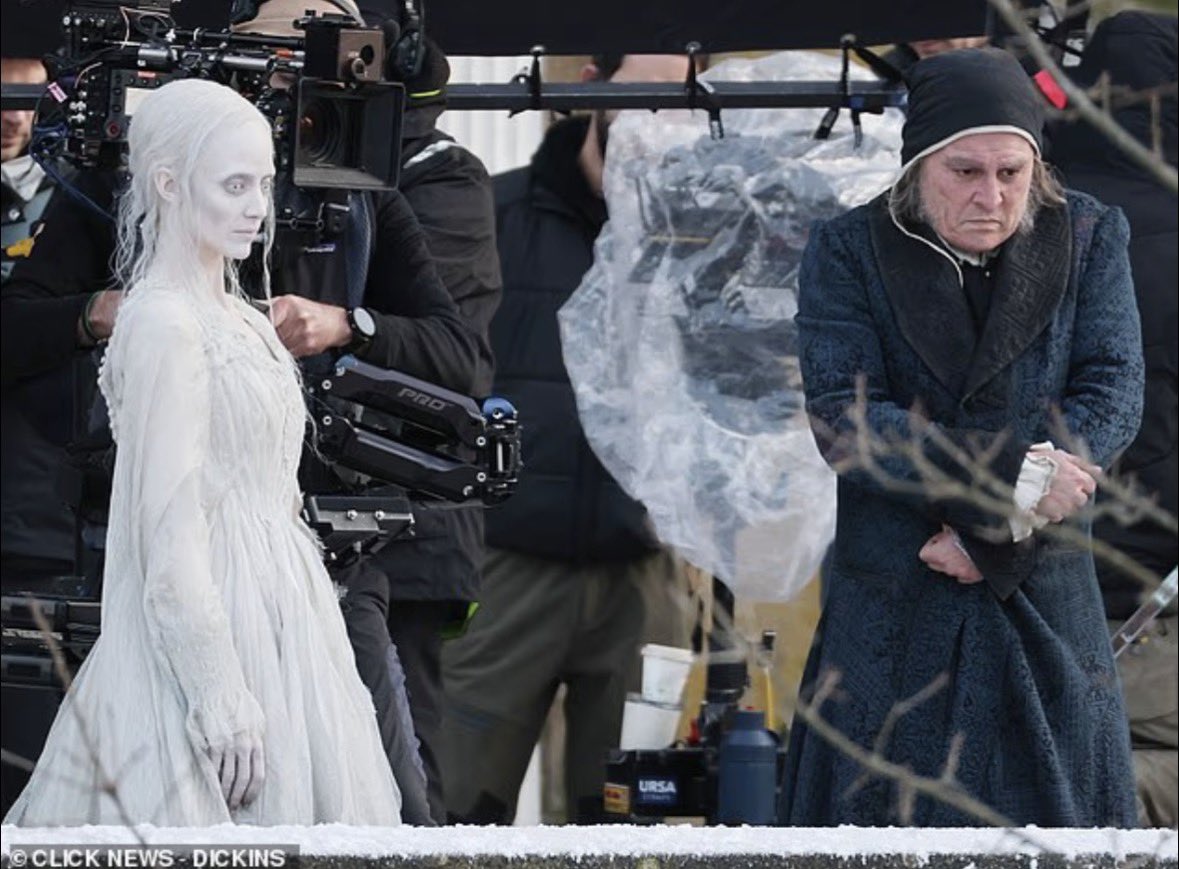 brooke 🪩 tweet media