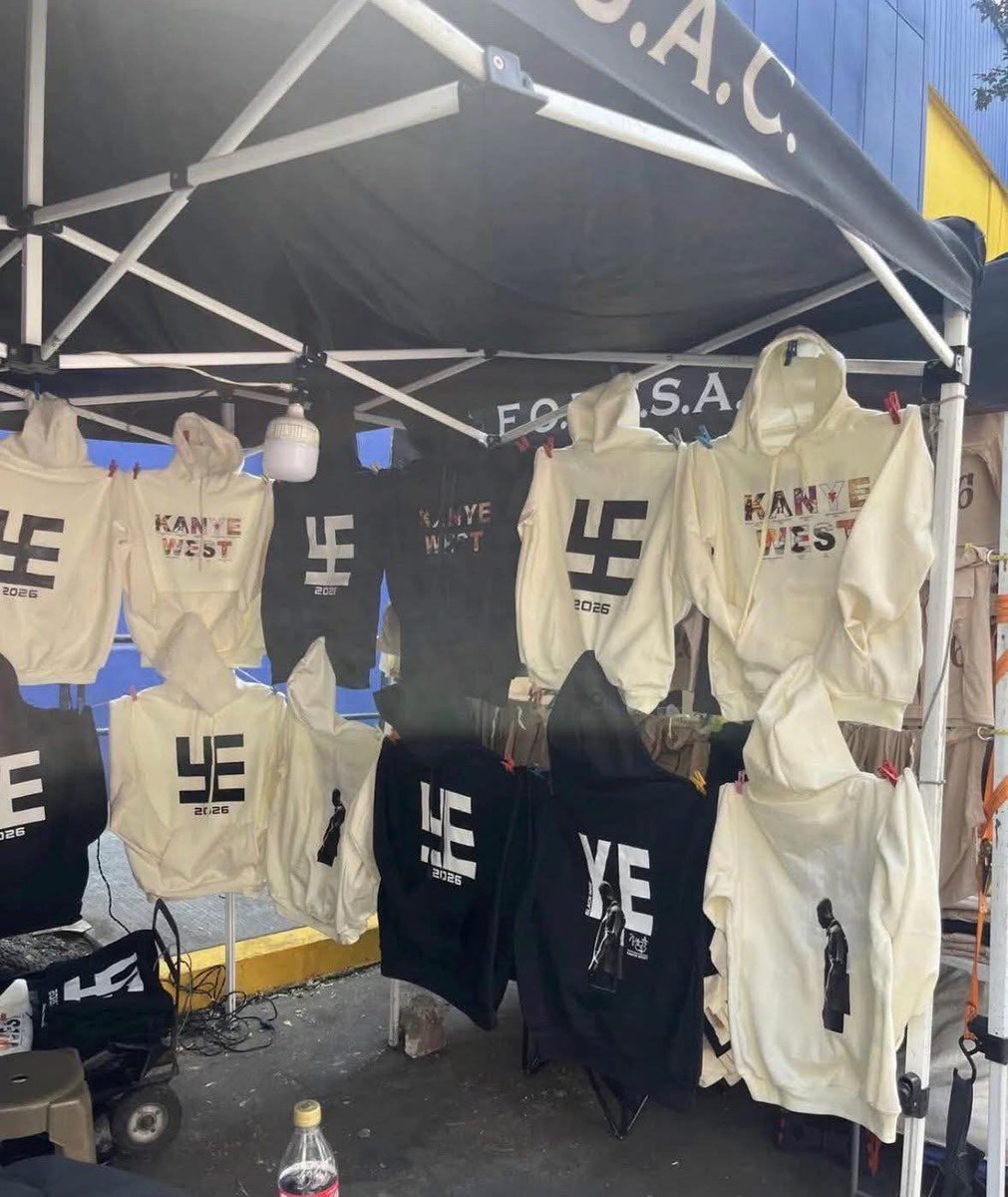 Un mexicano moreno comprando esta mamadas jajajajaja

Hitler se revuelva en su tumba