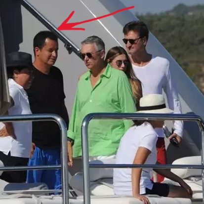 🆘NOTICIA BOMBA ⛔️El charlatán usurero <a href="/RicardoBSalinas/">Don Ricardo Salinas Pliego</a> ha aparecido en los Archivos de Jeffrey 3pstein en lo relacionado a visitas a la isla del pedófilo asesino. La <a href="/SSPCMexico/">Secretaría de Seguridad y Protección Ciudadana</a> <a href="/SEMAR_mx/">SEMAR México</a> <a href="/SEGOB_mx/">Gobernación</a> <a href="/FGRMexico/">FGR México</a> están revisando el caso.