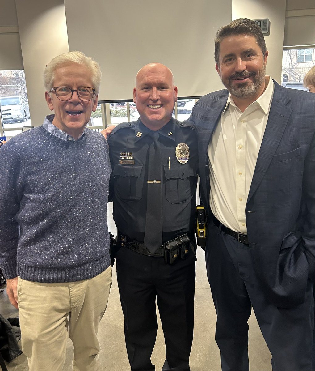 Eric Mikkelson tweet media