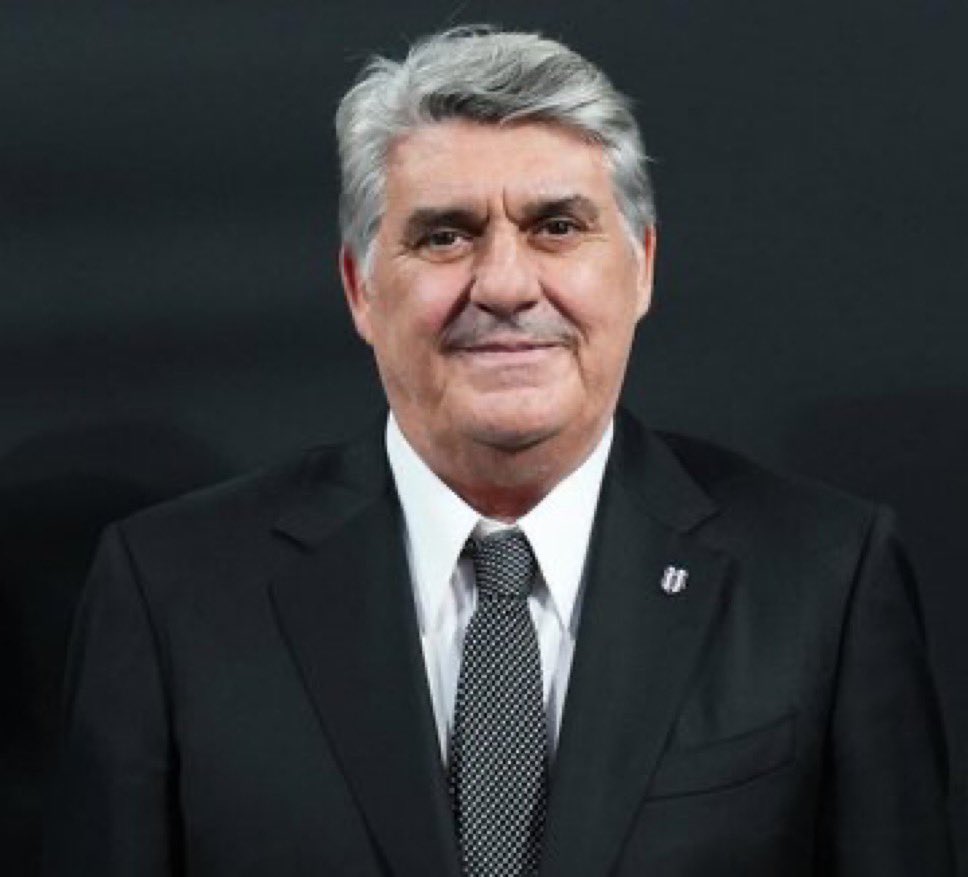 Beşiktaş tarihinin en korkak başkanı olarak tarihe geçiceksin.
#SerdalAdalıİstifa