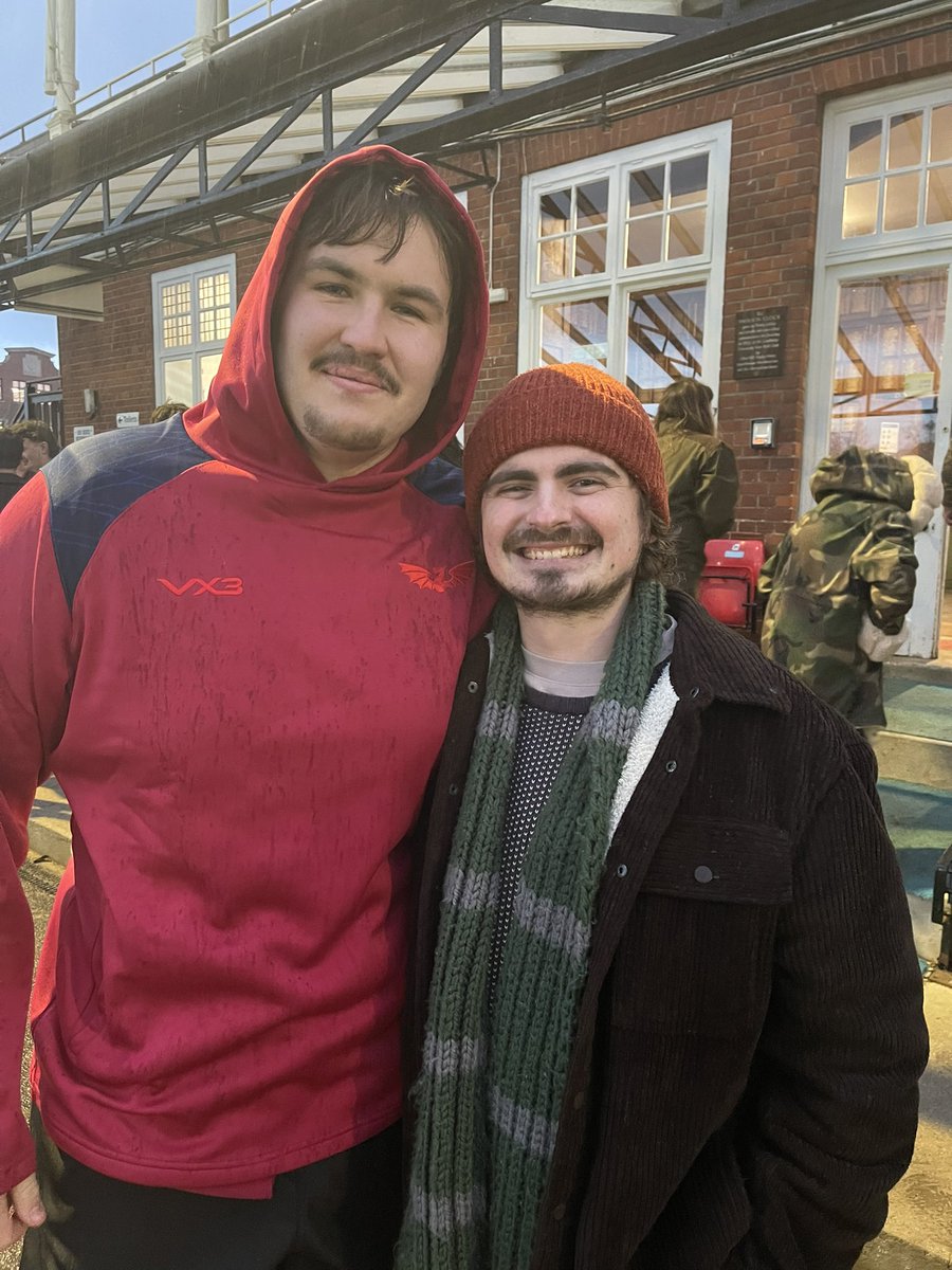 R Thomas-Hewartson tweet media