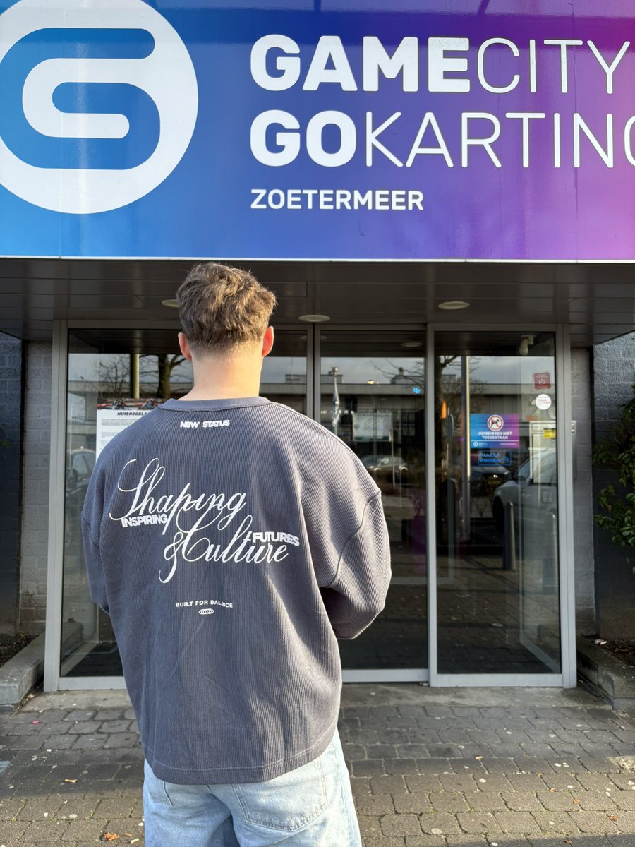 PrincessPolly tweet media