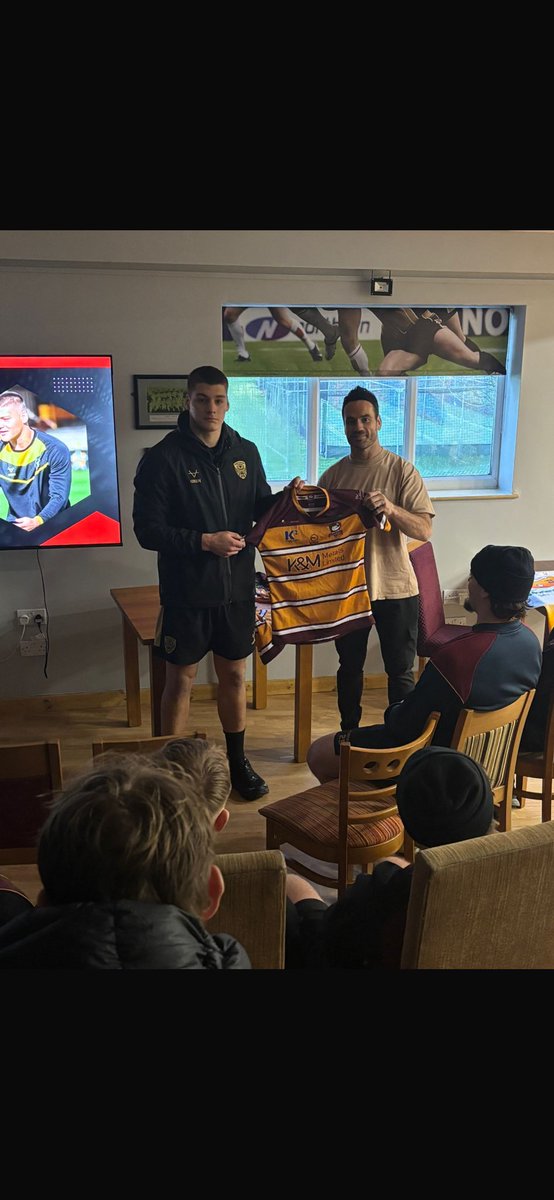 Danny Maun tweet media