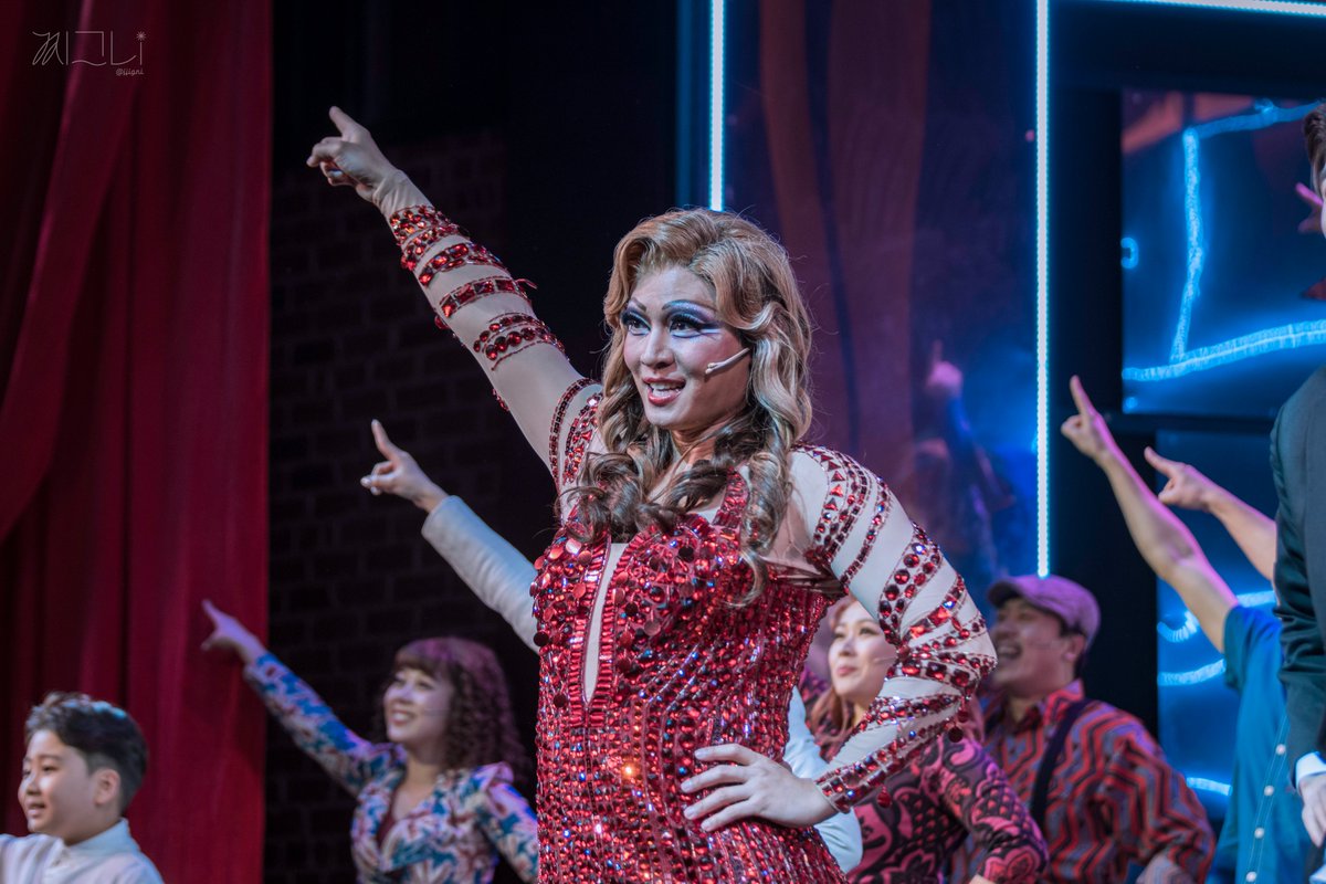 찌그니 tweet media