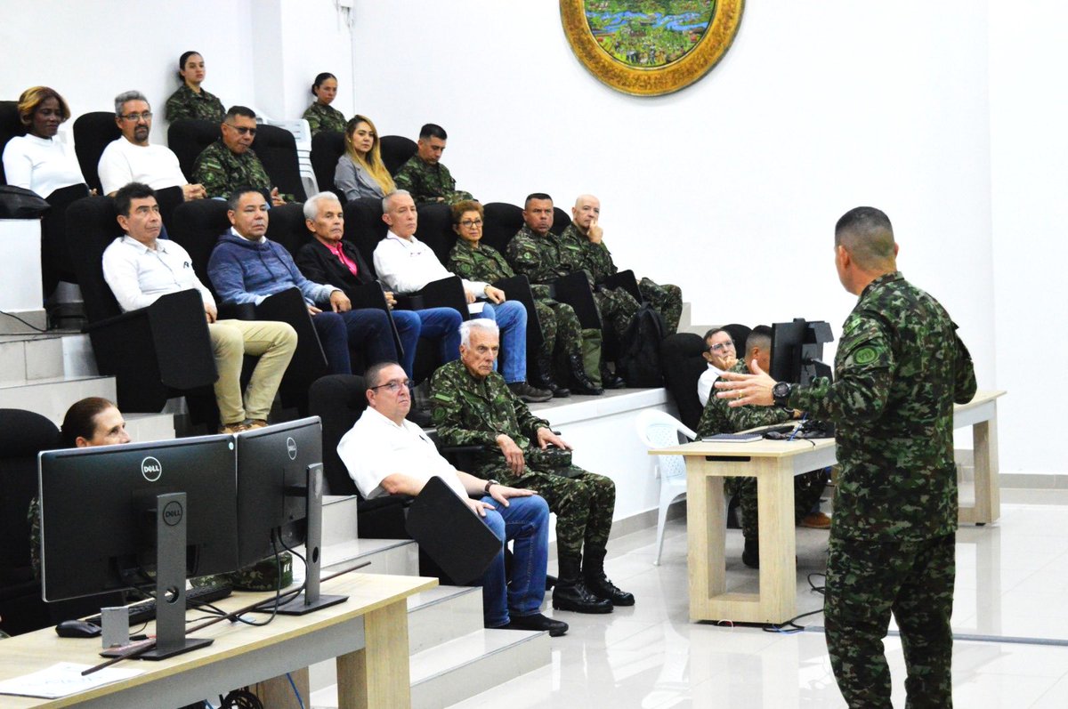 Séptima División del Ejército Nacional tweet media