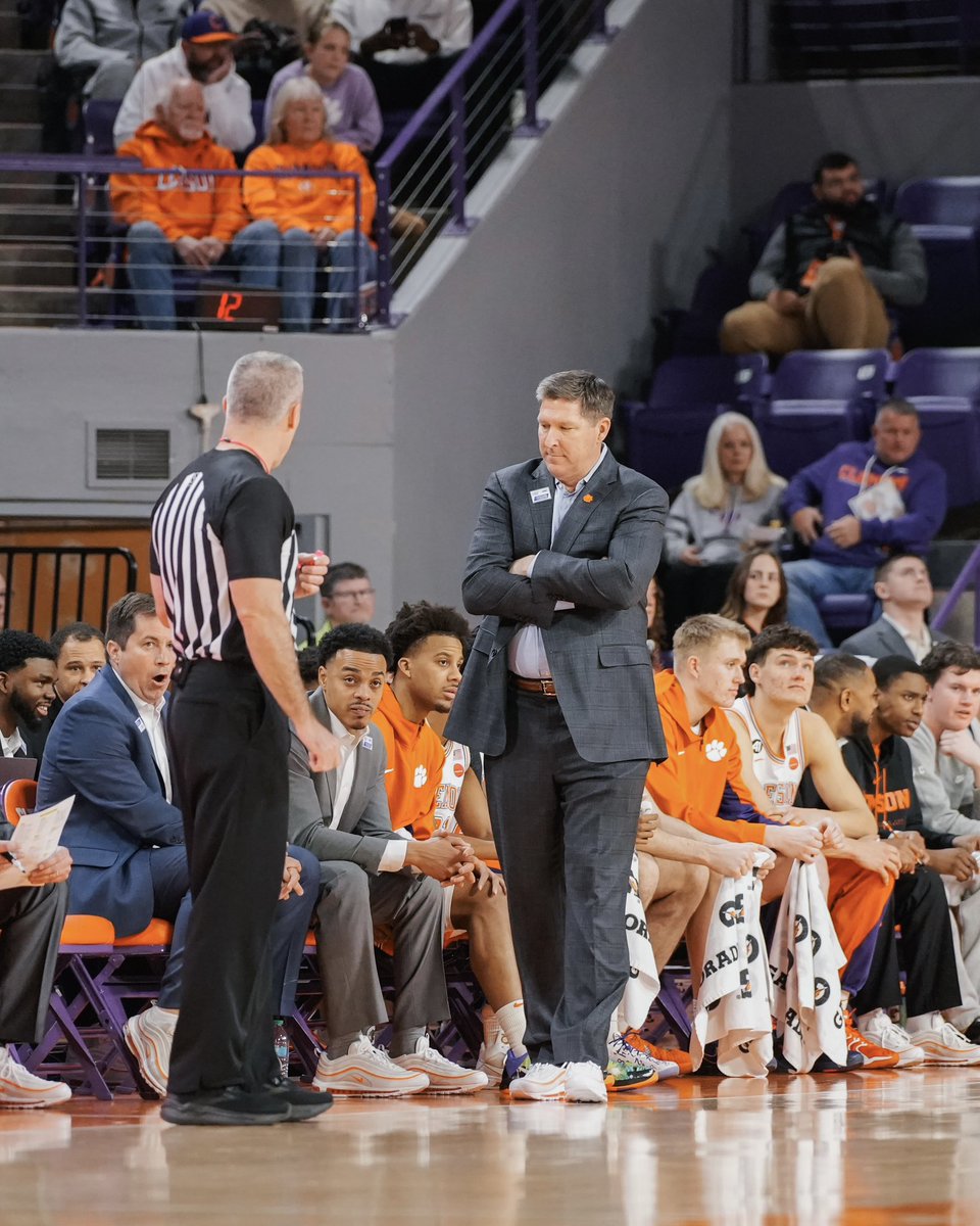 Clemson Basketball tweet media