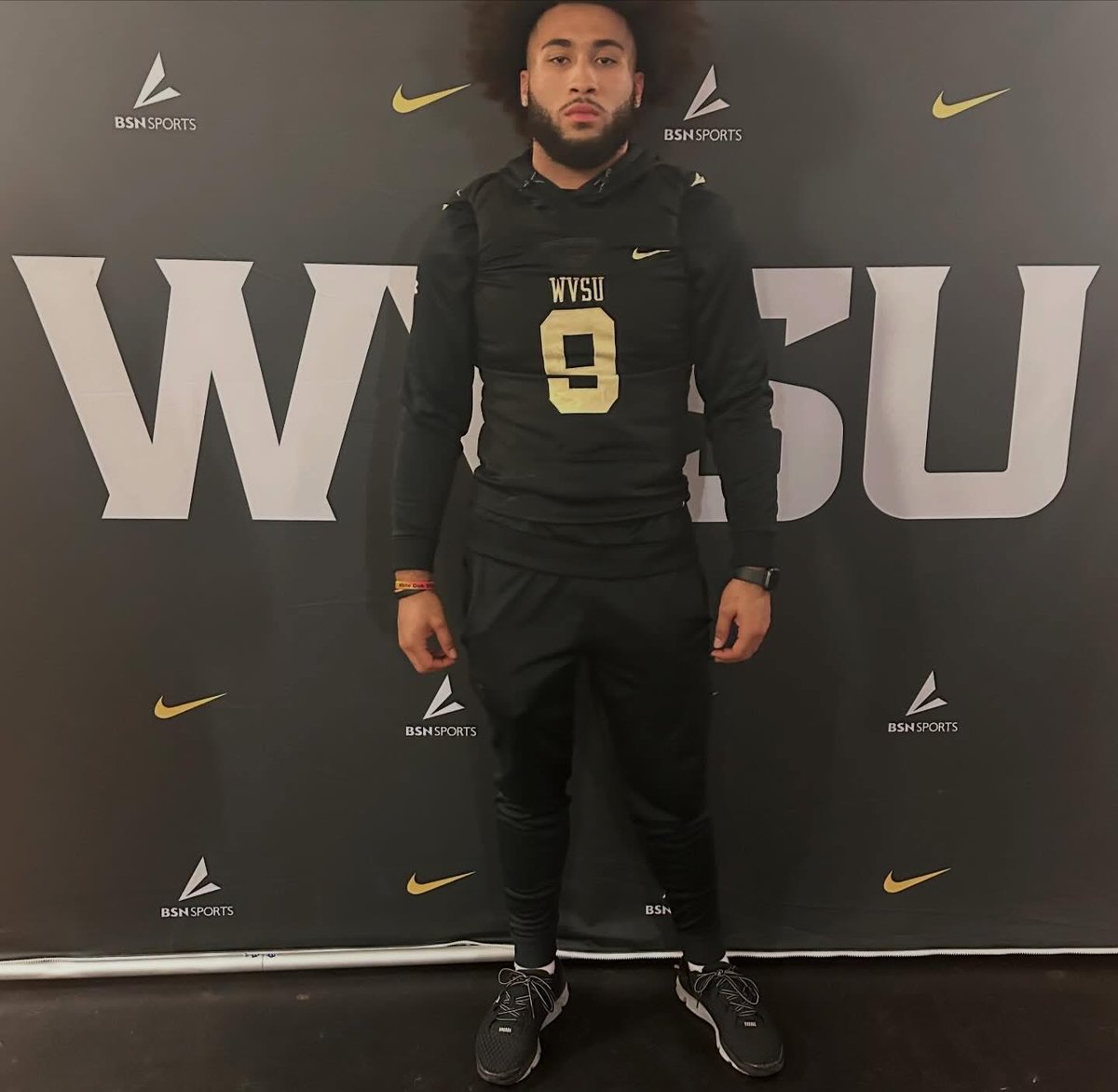 Meade Mustangs Football tweet media