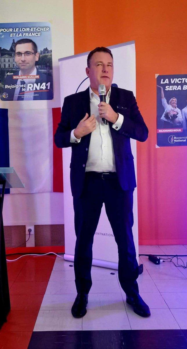 BenjaminGrn41's tweet photo. 🙏 Merci à @jllacapelle pour sa présence aujourd’hui à Gièvres.
Plus de 130 personnes réunies pour la galette des rois : une belle mobilisation et des échanges francs.
Merci à toutes et tous 👑🇫🇷
#Gièvres #GaletteDesRois #Engagement #Terrain https://t.co/f4rNRy0GFJ
