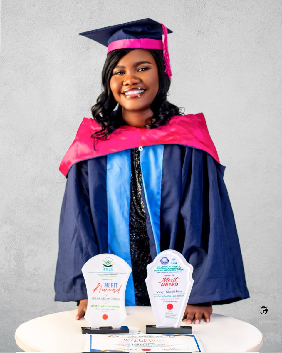 VGbabe17's tweet image. Big Congratulations to Me ❤️
Happy Convocation Day 🎓 (30/01/26)

Re-introducing... 
PETER Nkechi V. aka Empress Vicky 
B.sc Industrial Relations and Personnel Management 

Great OOU

#graduate #convocation #creatorlife