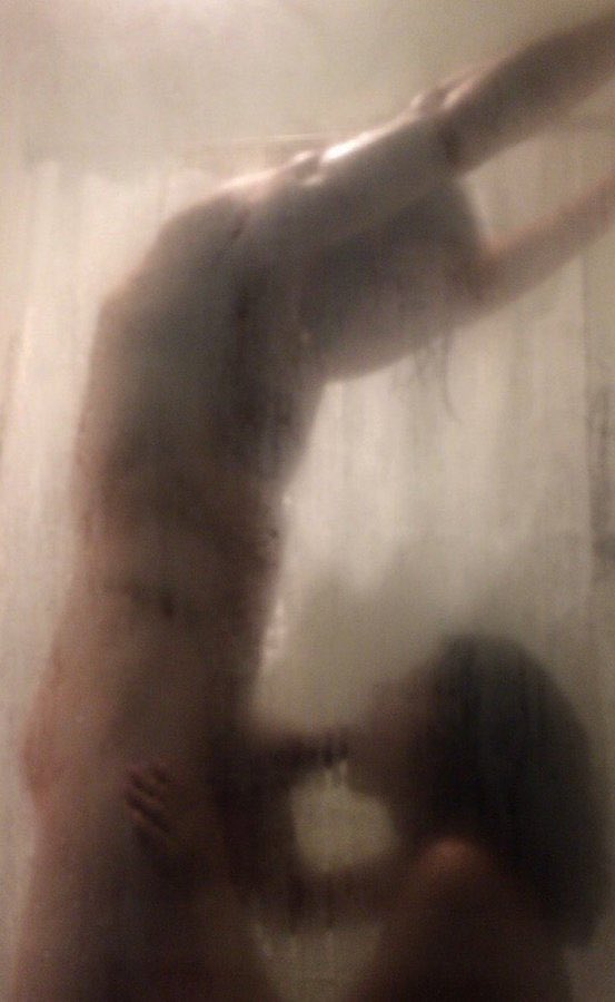 لا ملكة ولا أميرة 
الجميع تحت قضيبي اسيرة 😘💋