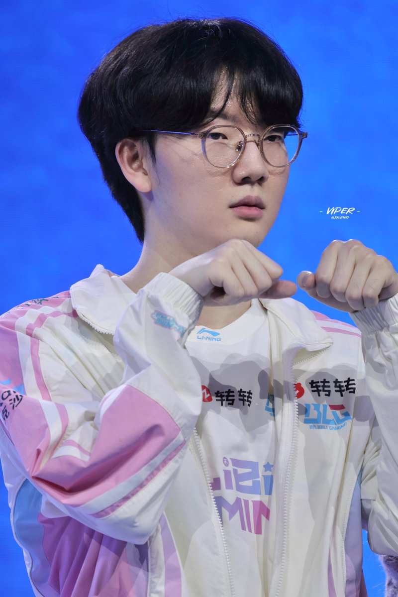 케이³ tweet media