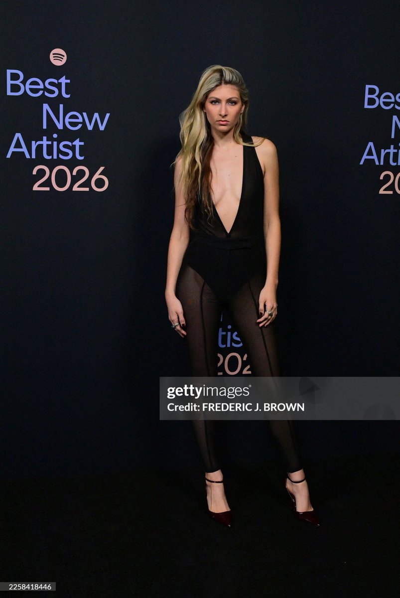 Blu DeTiger tweet media