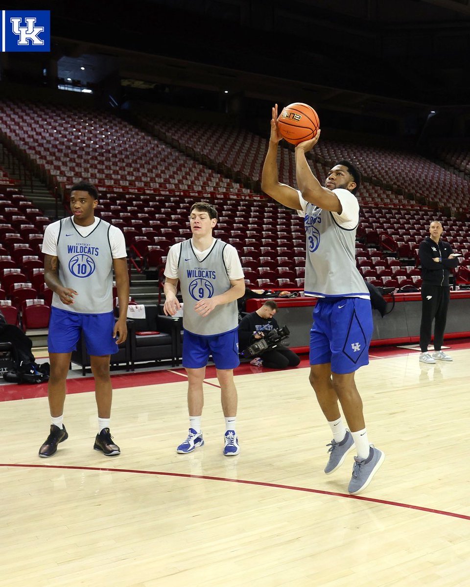 The best big 3 in college basketball plays today