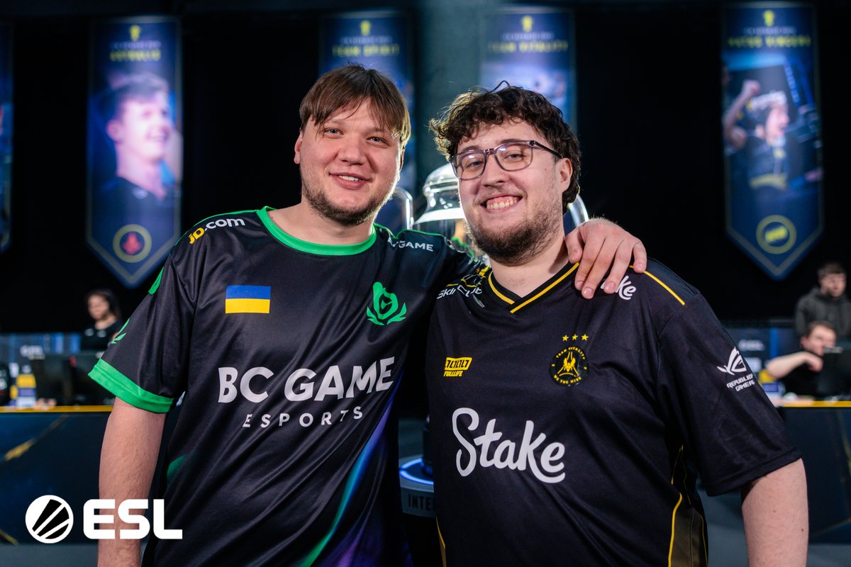 Reunited.

@s1mpleo <a href="/zywoo/">ZywOo</a> 

#IEM