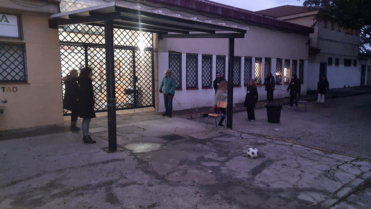 Patios Y Parques Dinámicos tweet media