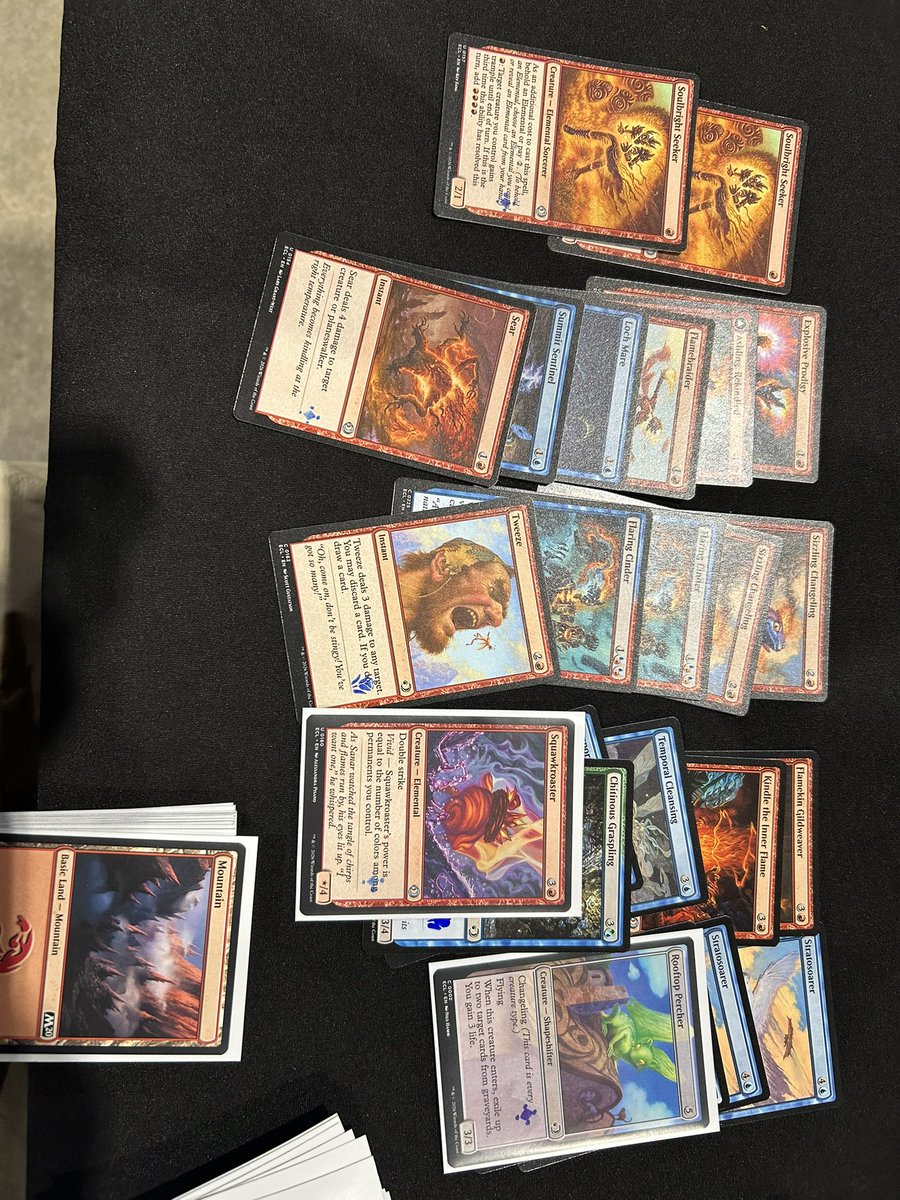 MoggedC's tweet image. 3-0 day 1 draft  (first picture)
2-1 day 2 draft (sunderflock)

Both of my drafts were above average in terms of strength, my strategy for this pro tour was to soft force red  when there is no clear direction as it can transition into UG with a lot of overlap between the cards in…