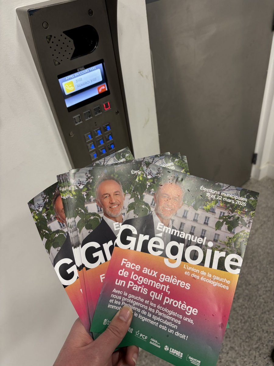 Eleonore_S's tweet photo. En porte-à-porte dans le 7ᵉ arrondissement, à l’îlot Saint-Germain : 254 logements sociaux réalisés malgré l’opposition de Mme Dati.

De belles rencontres avec des habitants tout simplement heureux de pouvoir vivre dans un logement social dans le 7ᵉ.

La gauche unie, c’est 60 000 logements sociaux et abordables supplémentaires, et 120 000 Parisiennes et Parisiens protégés de la spéculation.