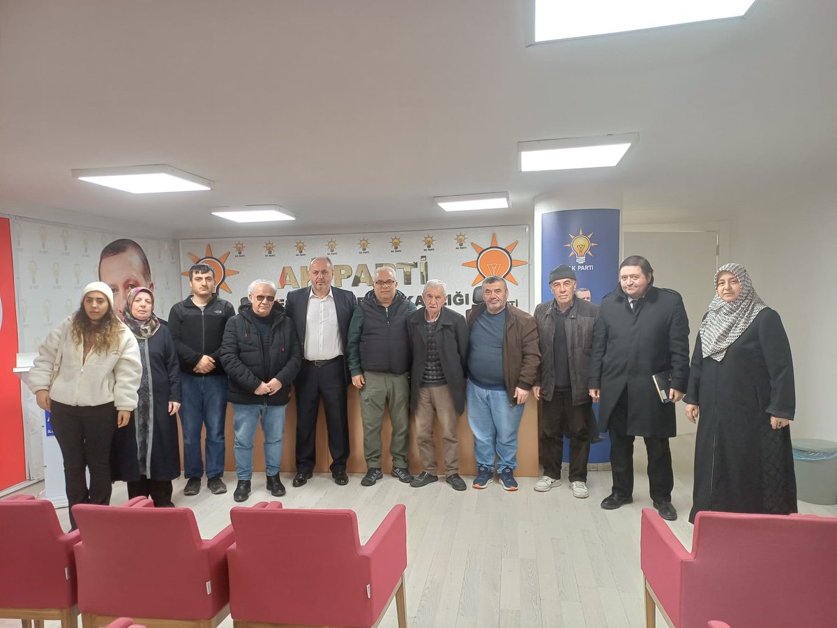 ozbey57sinoplu's tweet photo. Piyade Mahallesi Komisyonu, haftalık olağan toplantısını; Mahalle Başkanımız Sayın Mustafa UYSAL’ın başkanlığında, Mahalle Koordinatörümüz Sayın Nuray ÖNER’in katılımlarıyla gerçekleştirmiştir. https://t.co/wb5NfdrBc7