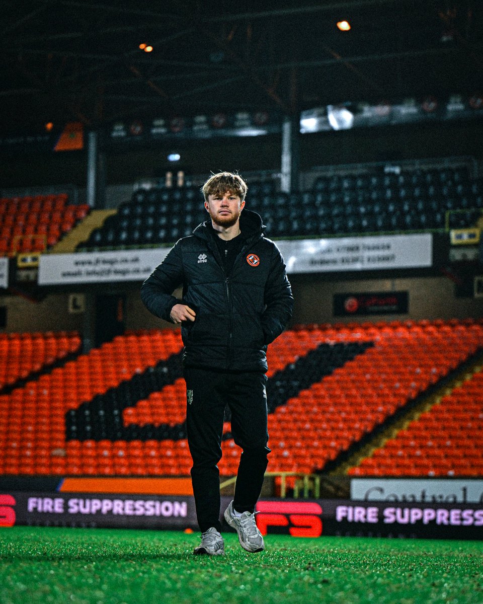 dundeeunitedfc's tweet image. A lovely night under the lights for a game of W̶a̶t̶e̶r̶p̶o̶l̶o̶ Football🤩

Checked in for #UTDHEA👊🏻