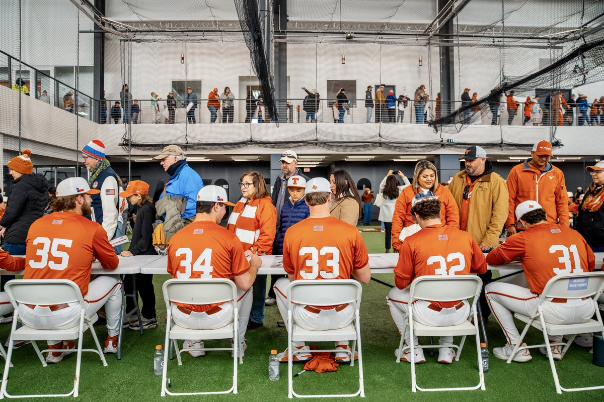 Texas Baseball tweet media