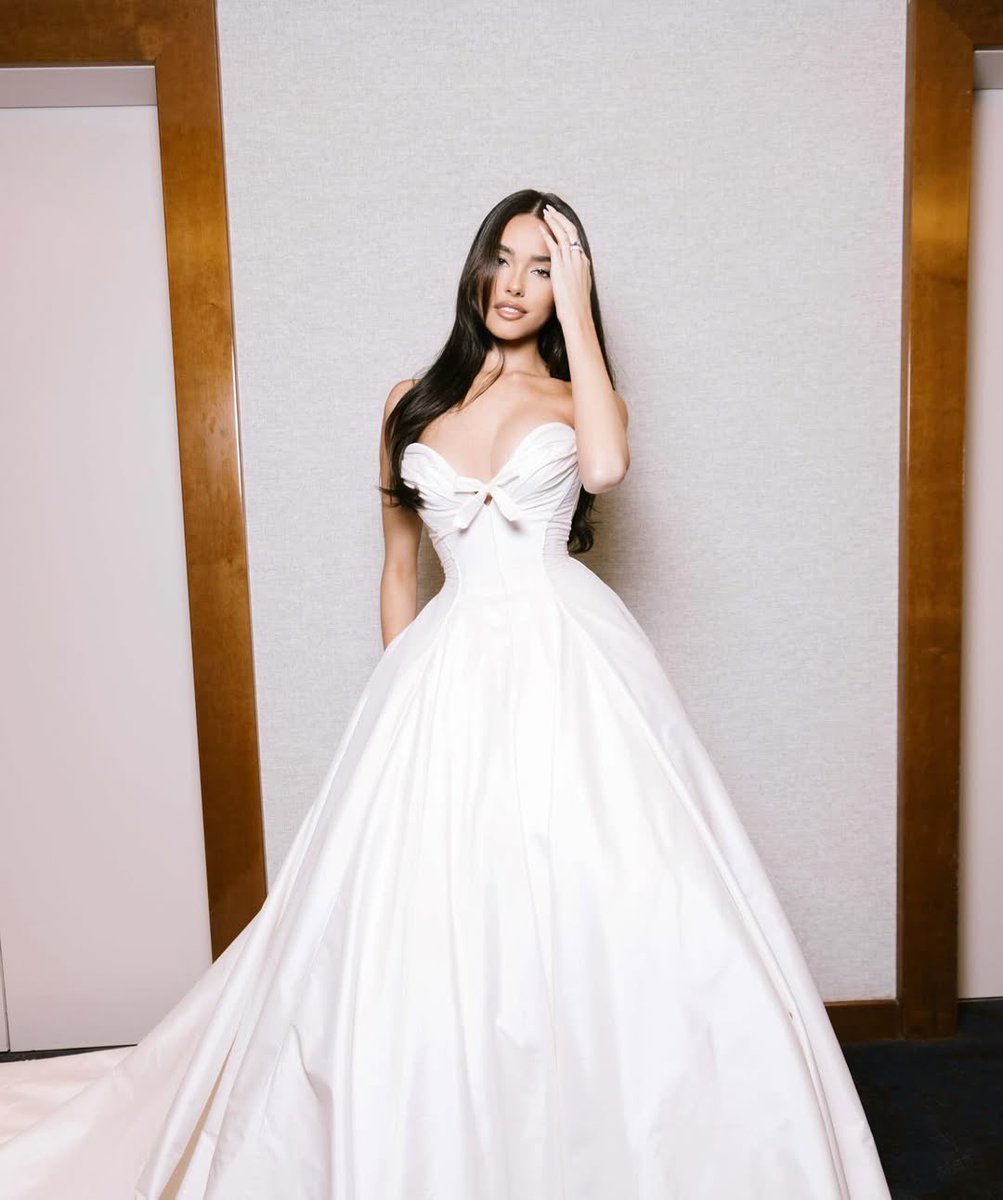Madison Beer HQ tweet media