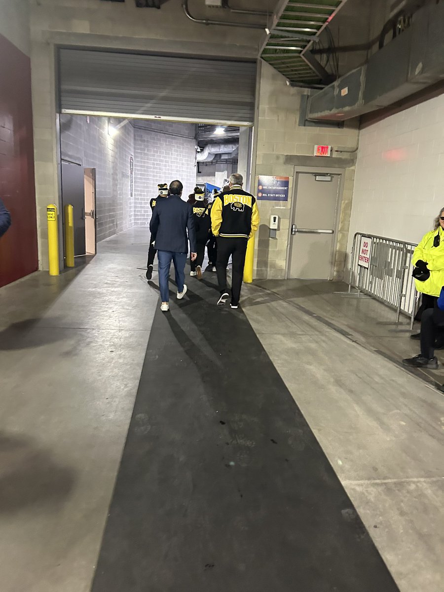 BruinsBenders's tweet image. Here for the Bruins practice at the 2026 NHL Stadium Series! Players and Neely on their way out to the ice.

#NHLBruins #GetBent
#NHLStadiumSeries