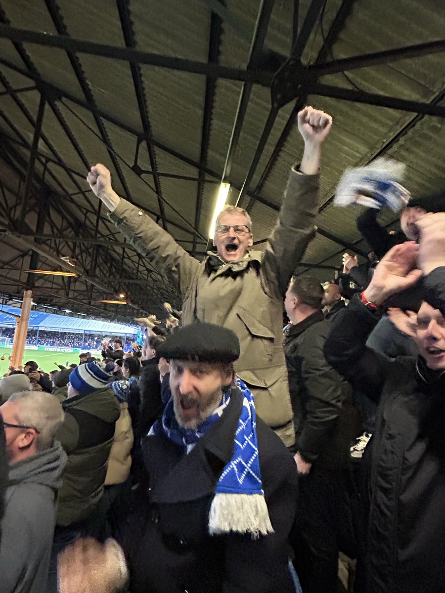 RCAINSWORTH's tweet photo. Fantastic performance by @htafc  reborn under Liam Manning #UTT#southernterriers https://t.co/1vOAiwz1MH