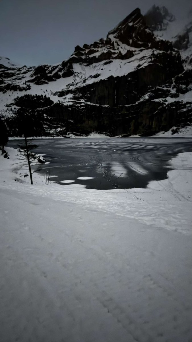 munhak31's tweet image. Lac d'Oeschinen 🇨🇭