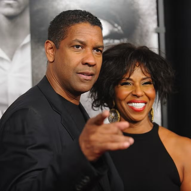 FrenchRapUS's tweet image. 🚨 En couple depuis 43 ans, l’acteur Denzel Washington dévoile le secret de la longévité d’un mariage… 

« FAIS CE QUE TA FEMME TE DIT ET FERME TA G*EULE » 😭